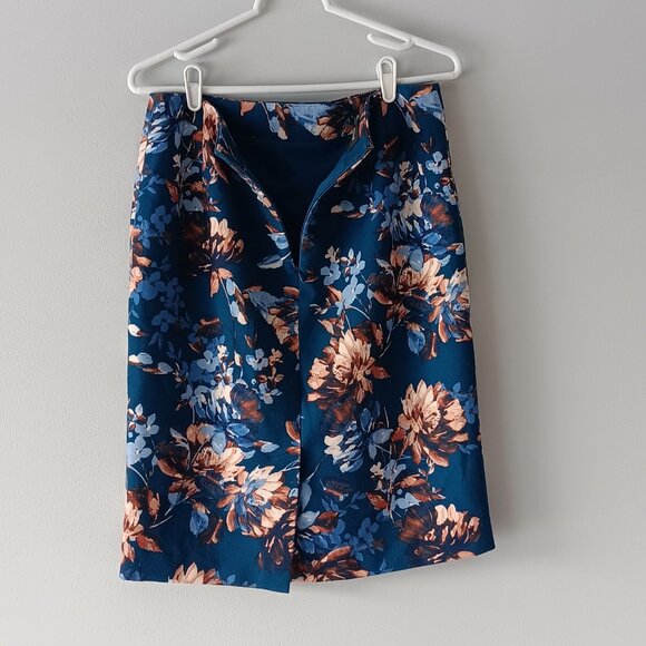 Talbots Pencil Skirt Floral Lined Mid-Weight Blue Brown Tan Professional Size 8 - Picture 4 of 10